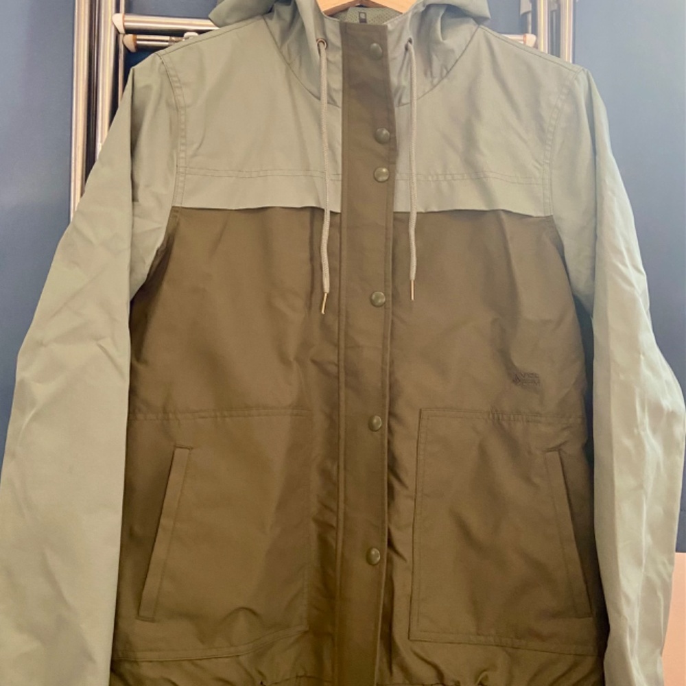 Light Green and Olive Two-Tone Hooded Jacket - Picture 2 of 7